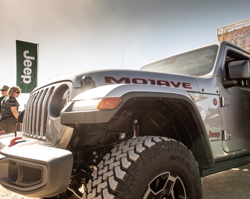 Jeep Gladiator Mojave Equipped with FOX Shocks & Hydraulic Bump Stops