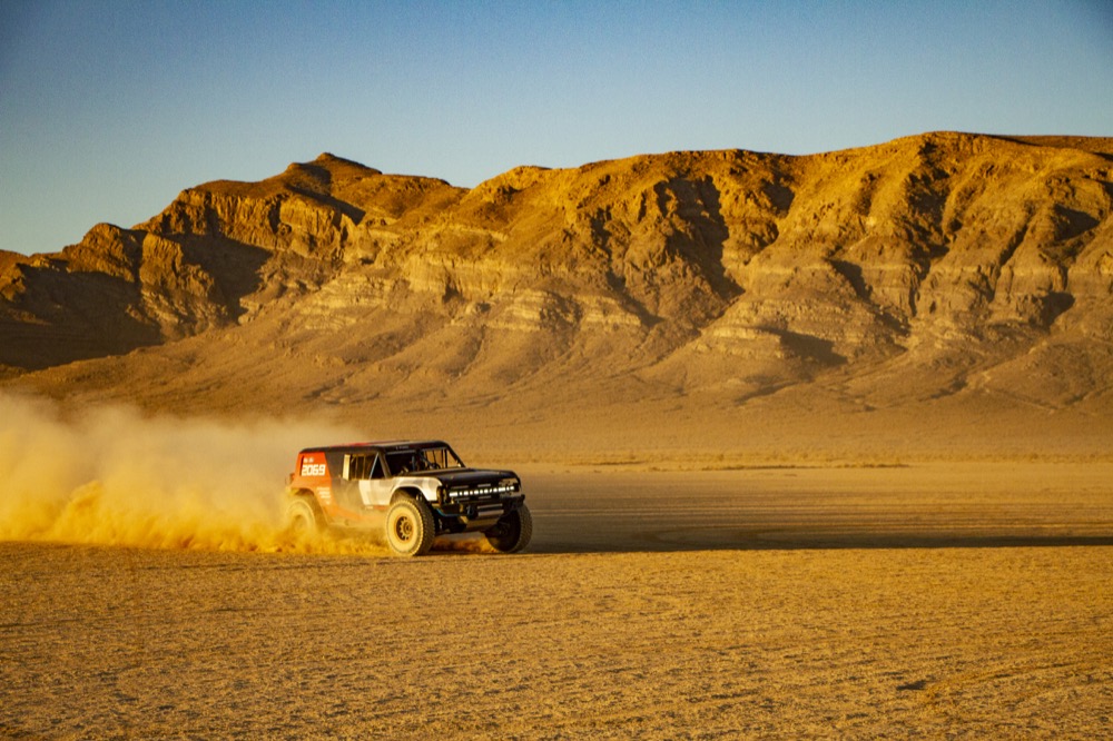 ford bronco logo