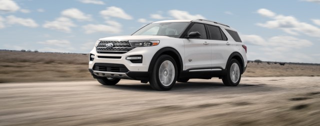 New Ford Explorer King Ranch Edition - OffRoading Videos